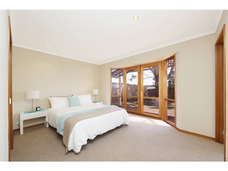 13 Corhanwarrabul Close, Rowville VIC 3178