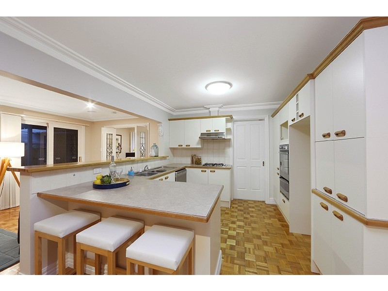 33 Magdalena Place, Rowville VIC 3178