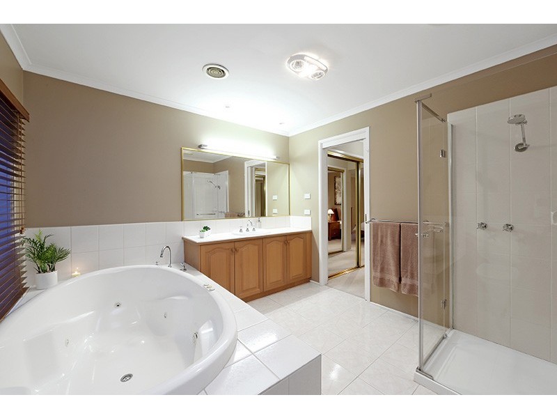 10 Minya Court, Rowville VIC 3178