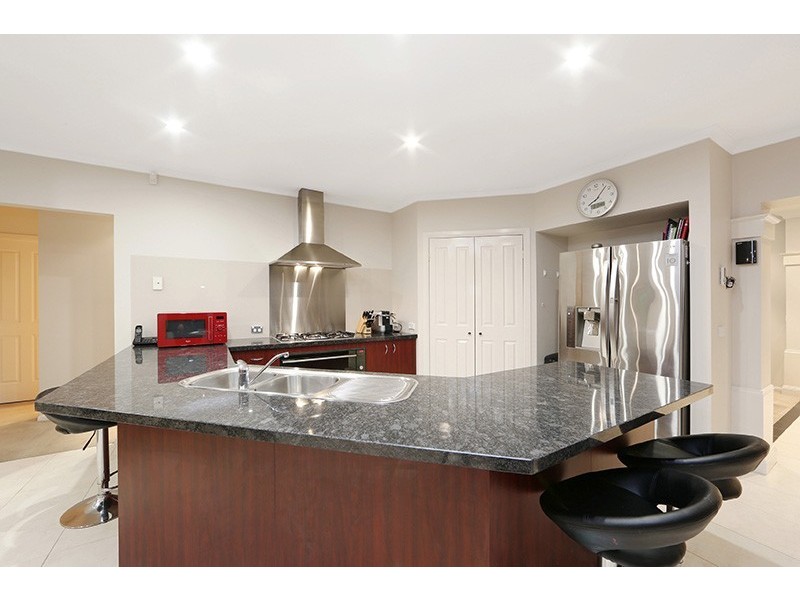 13 Kellbourne Drive, Rowville VIC 3178