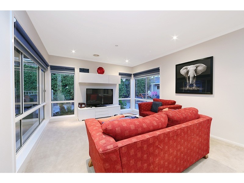 13 Kellbourne Drive, Rowville VIC 3178