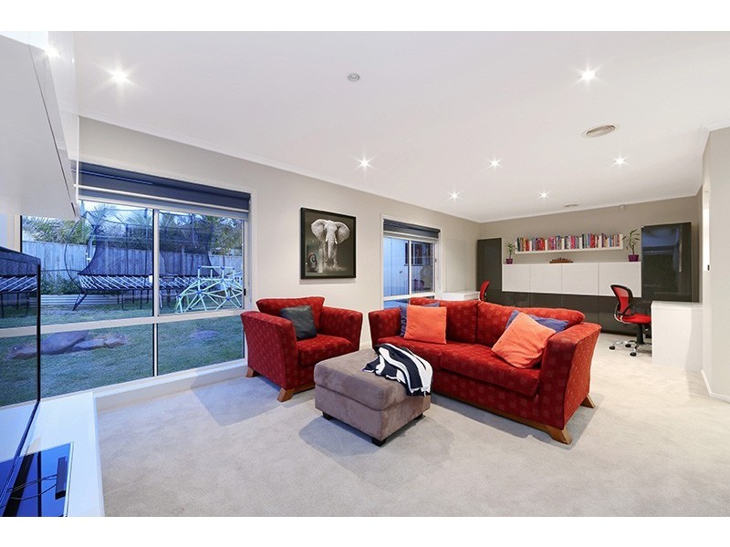 13 Kellbourne Drive, Rowville VIC 3178