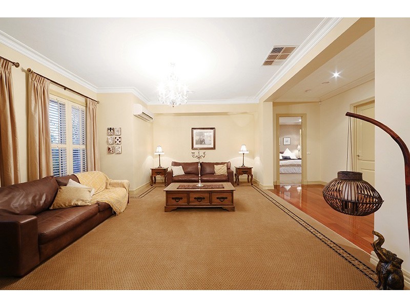 73 Grange Drive, Lysterfield VIC 3156