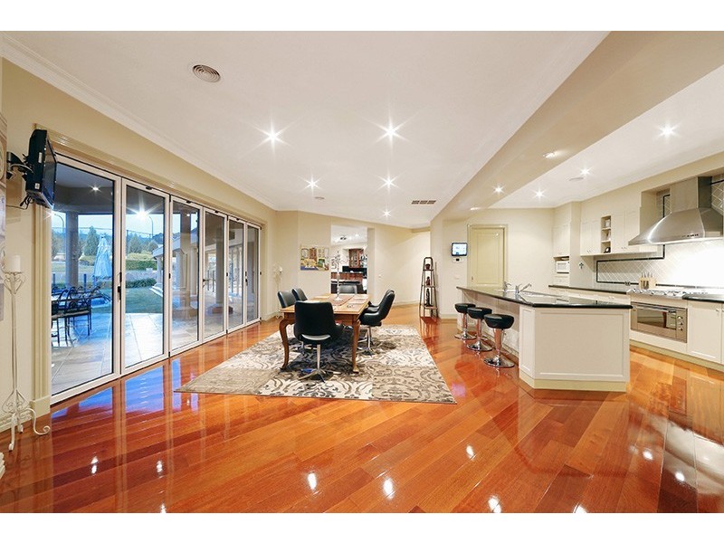 73 Grange Drive, Lysterfield VIC 3156