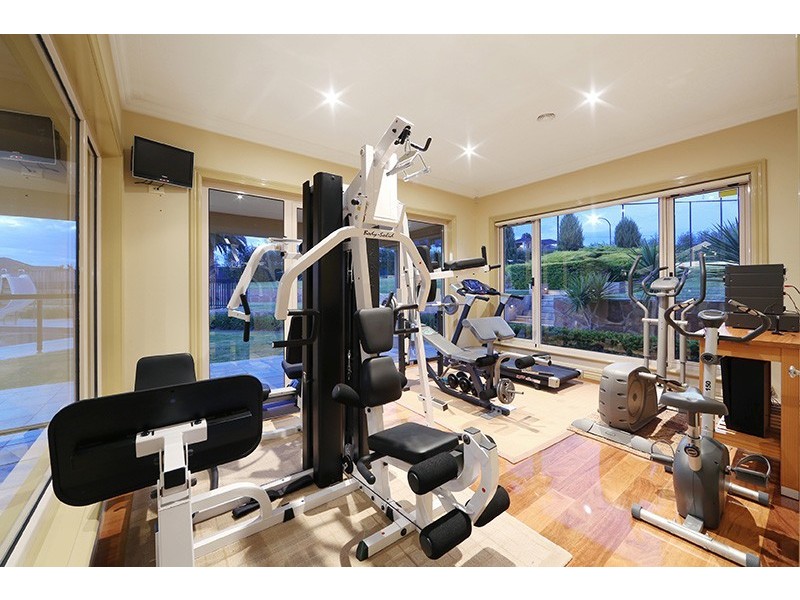 73 Grange Drive, Lysterfield VIC 3156