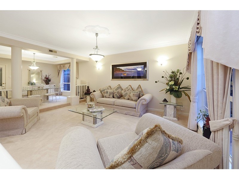 14 Nicole Court, Rowville VIC 3178