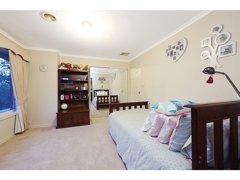 14 Nicole Court, Rowville VIC 3178