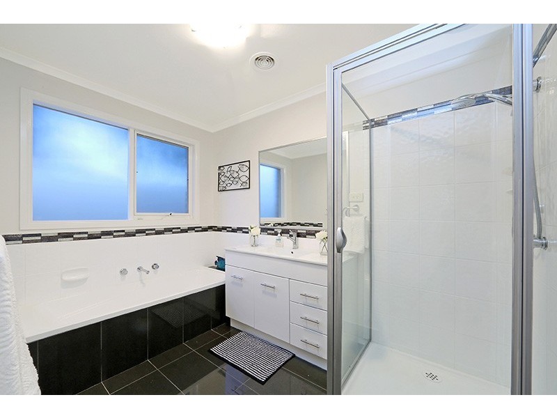 63 Kellbourne Drive, Rowville VIC 3178