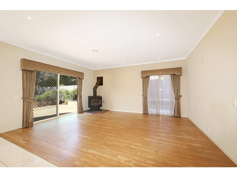 8 Pendelton Place, Lysterfield VIC 3156