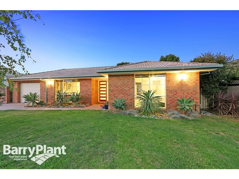 5 Muirfield Court, Rowville VIC 3178