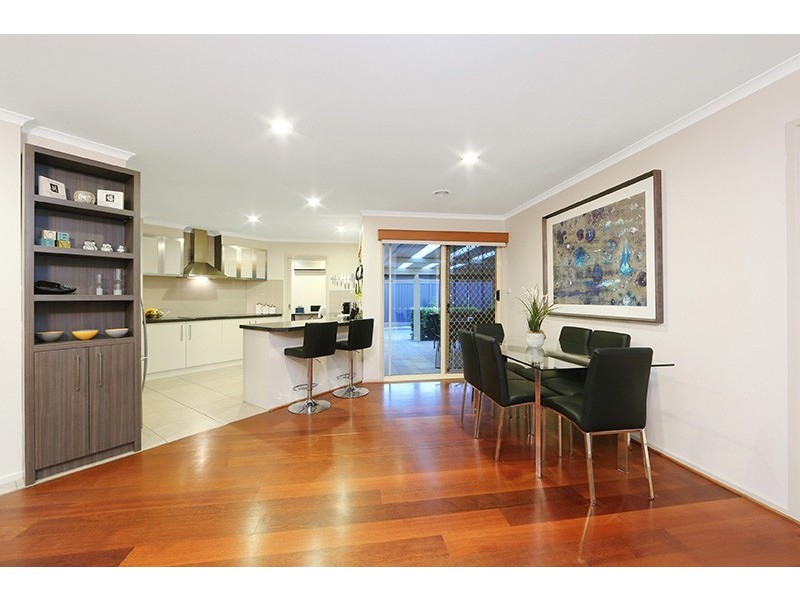 5 Muirfield Court, Rowville VIC 3178