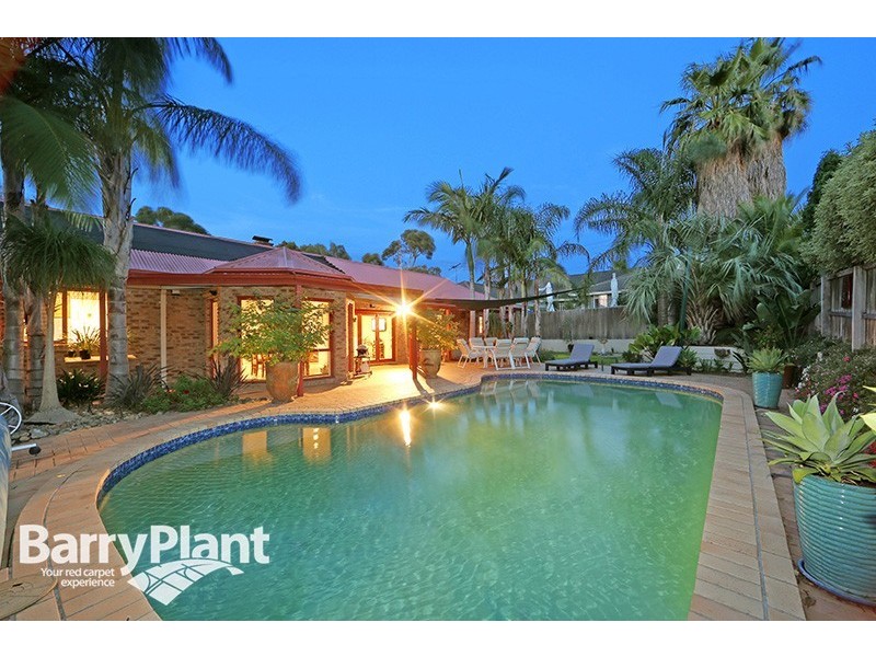 2 Ruby Close, Rowville VIC 3178