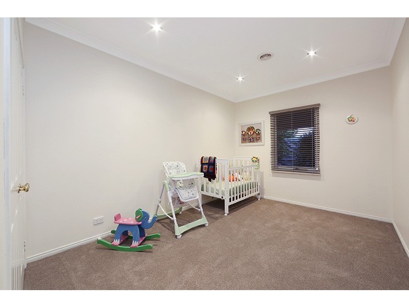 2 Ruby Close, Rowville VIC 3178