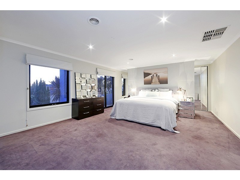 235 Karoo Road, Rowville VIC 3178
