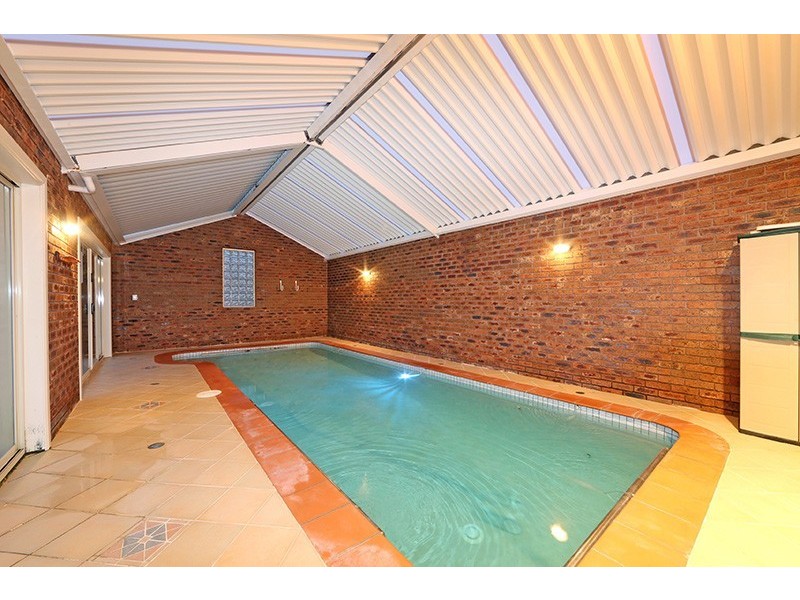 36 William Hovell Drive, Endeavour Hills VIC 3802