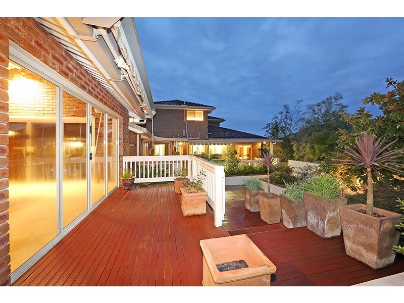 36 William Hovell Drive, Endeavour Hills VIC 3802