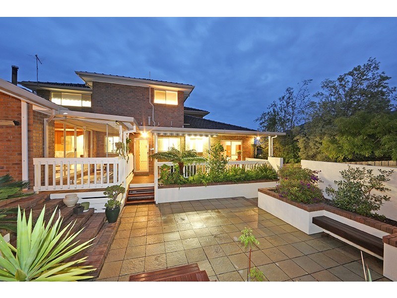 36 William Hovell Drive, Endeavour Hills VIC 3802