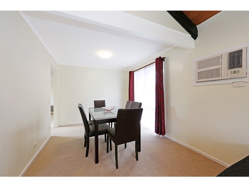 281 Dandelion Drive, Rowville VIC 3178