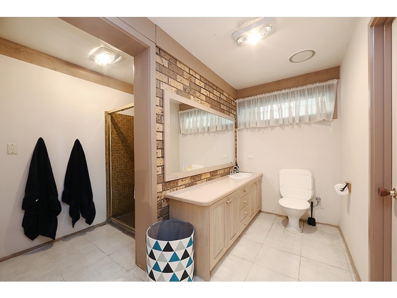 13 Gilbert Court, Scoresby VIC 3179