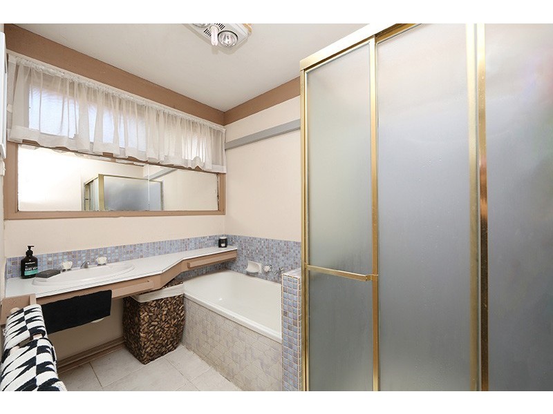 13 Gilbert Court, Scoresby VIC 3179