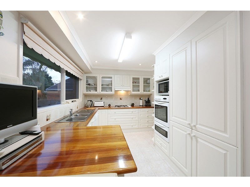 16 Jedan Court, Rowville VIC 3178