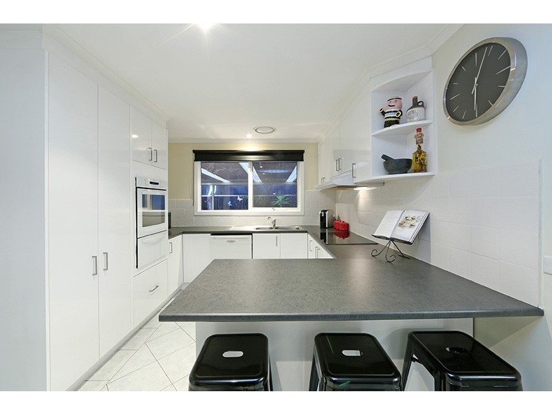 9 Erie Avenue, Rowville VIC 3178