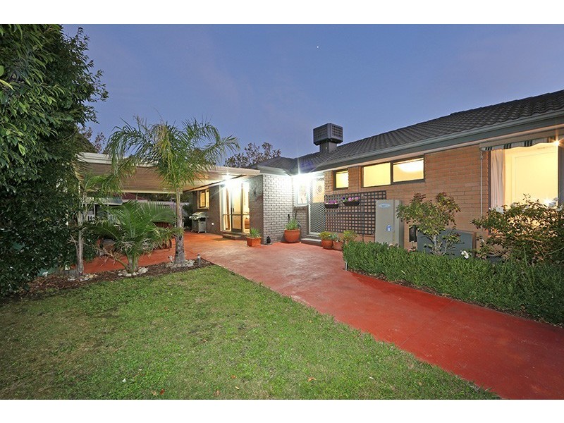 9 Erie Avenue, Rowville VIC 3178