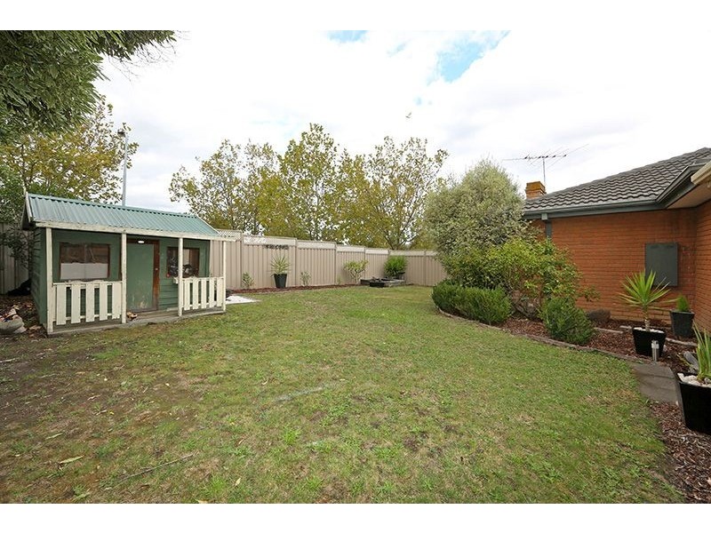 9 Erie Avenue, Rowville VIC 3178