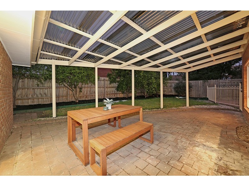 27 Bridgewater Way, Rowville VIC 3178