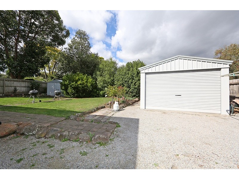 6 Winalla Avenue, Rowville VIC 3178