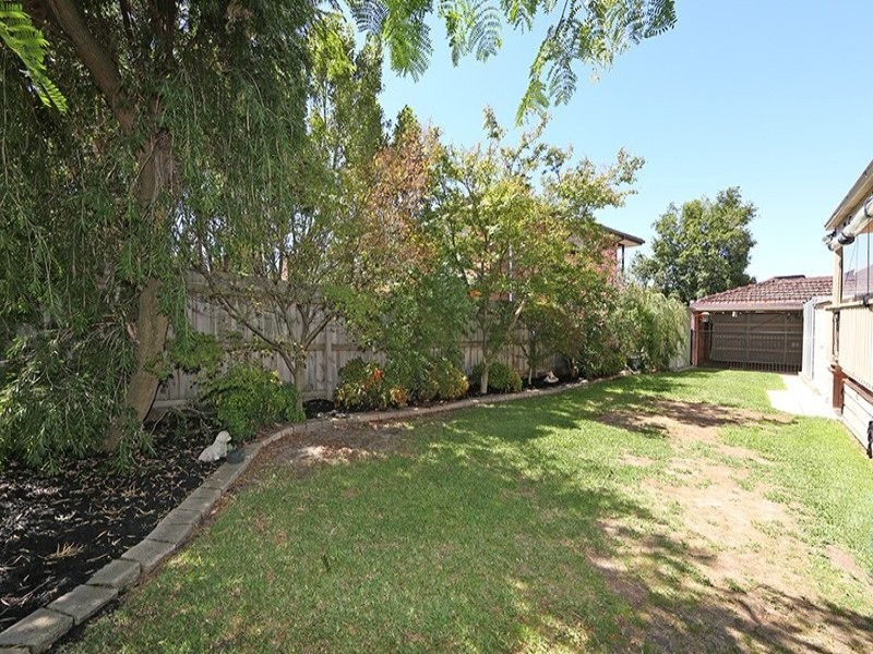 23 Cornelius Drive, Wantirna South VIC 3152