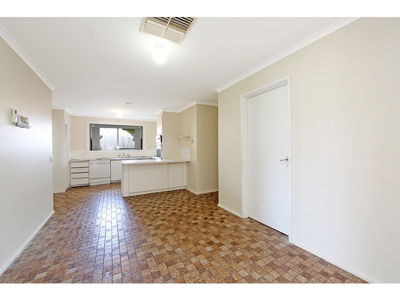 57 Kingloch Parade, Wantirna VIC 3152