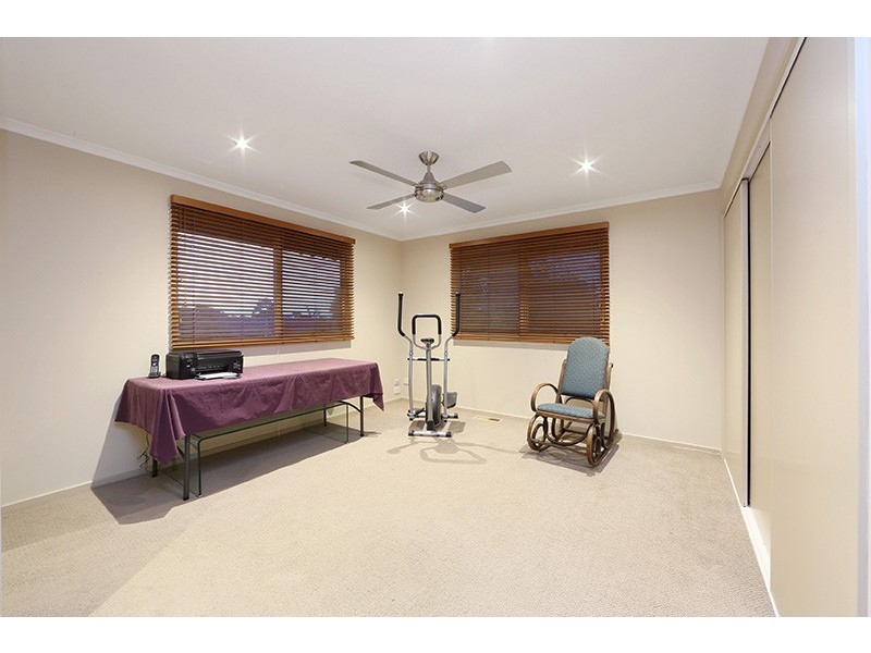 5 Oberwyl Close, Rowville VIC 3178