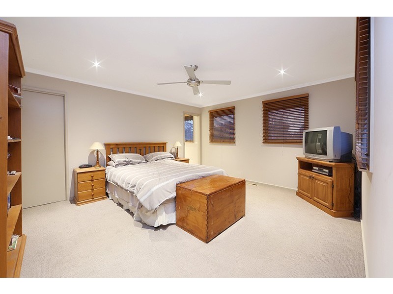 5 Oberwyl Close, Rowville VIC 3178