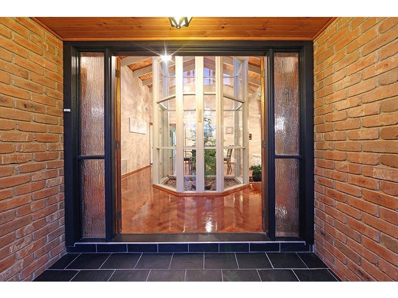 64 Lakeview Avenue, Rowville VIC 3178