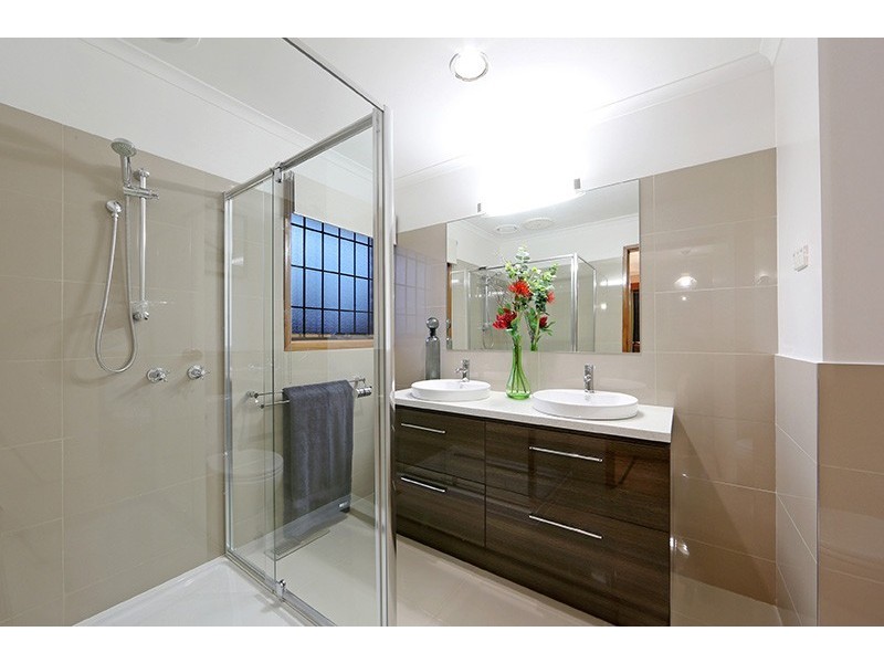 64 Lakeview Avenue, Rowville VIC 3178