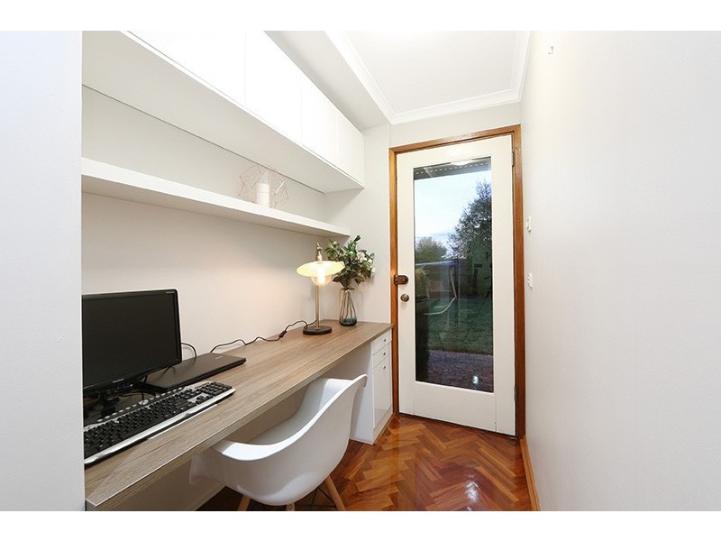 64 Lakeview Avenue, Rowville VIC 3178