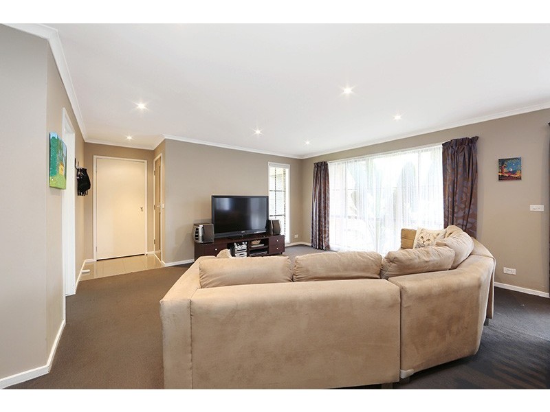 2 Tullaroop Court, Lysterfield VIC 3156