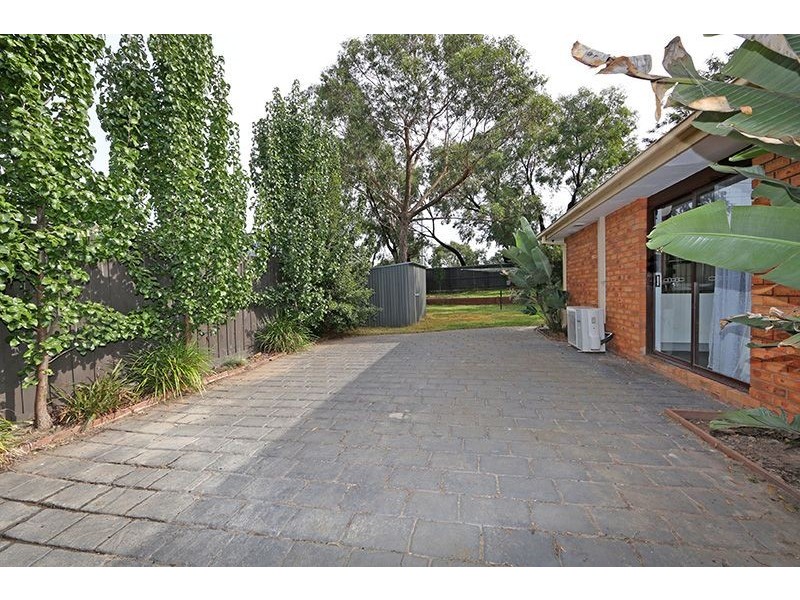 2 Tullaroop Court, Lysterfield VIC 3156
