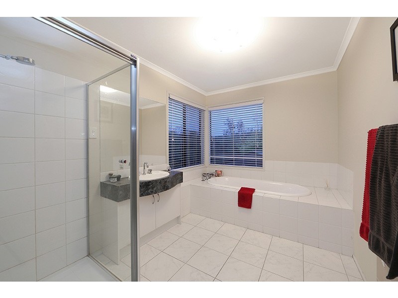 39 Victoria Knox Avenue, Rowville VIC 3178