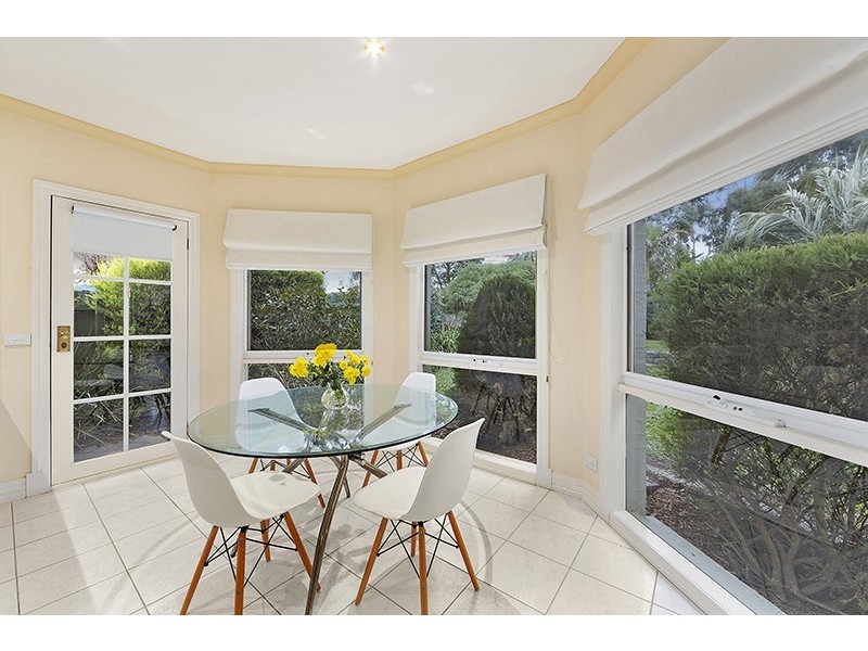 8 Harwood Court, Rowville VIC 3178