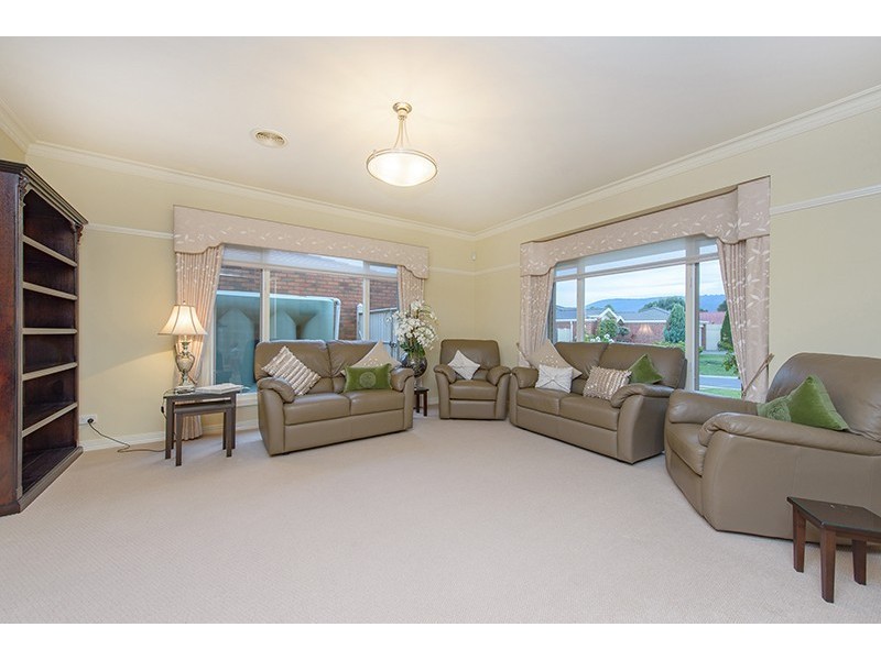 5 Woods Place, Rowville VIC 3178