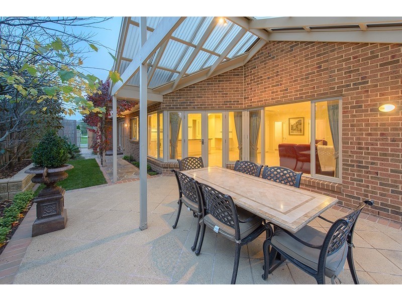 5 Woods Place, Rowville VIC 3178