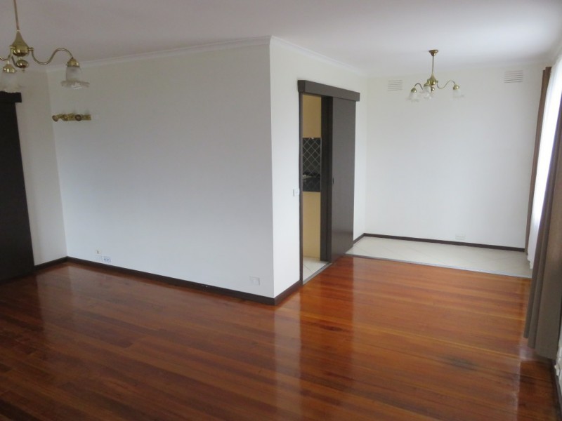 1 Regnans Avenue, Endeavour Hills VIC 3802