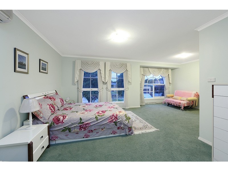 21 Pickworth Crescent, Rowville VIC 3178