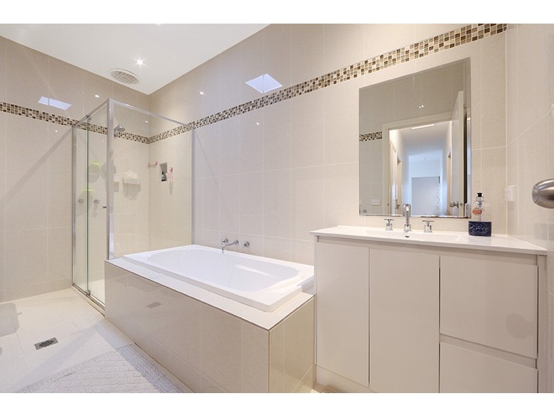 2/86 Eildon Parade, Rowville VIC 3178