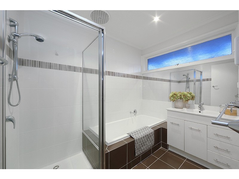 1/21 Gabrielle Court, Ferntree Gully VIC 3156