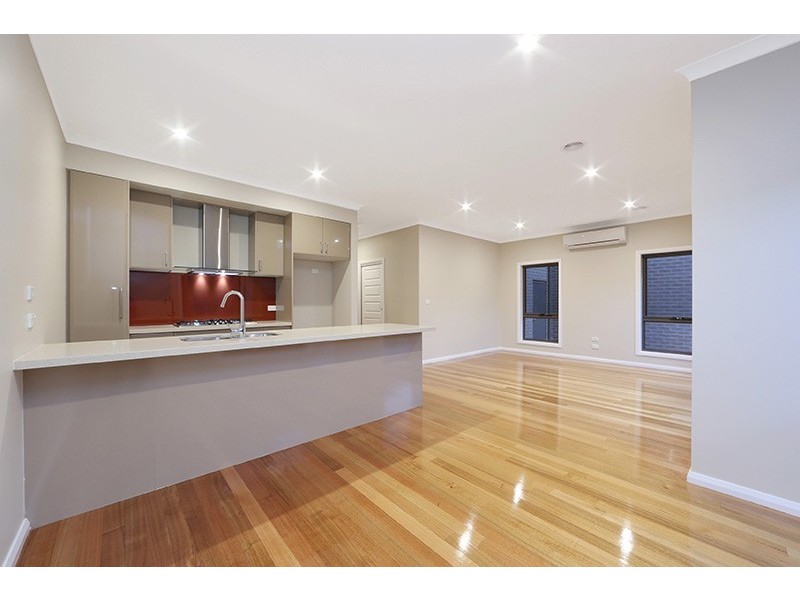 2/3 Denver Crescent, Rowville VIC 3178