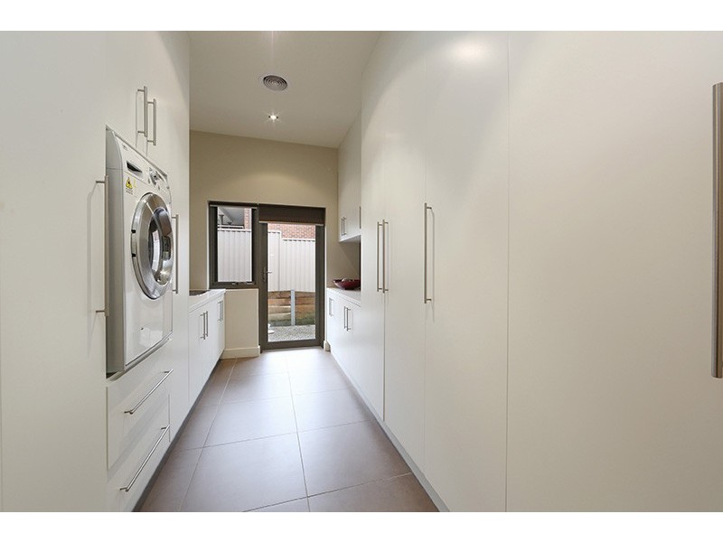 57 Parkside Boulevard, Lysterfield South VIC 3156