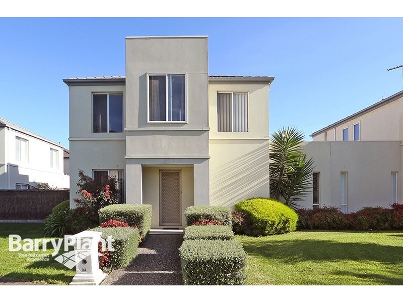 94 Sovereign Manors Crescent, Rowville VIC 3178